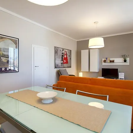 La Lombarda Centro Storico 아파트