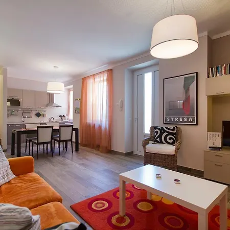 Apartment La Lombarda By Stresahome - Centro Storico