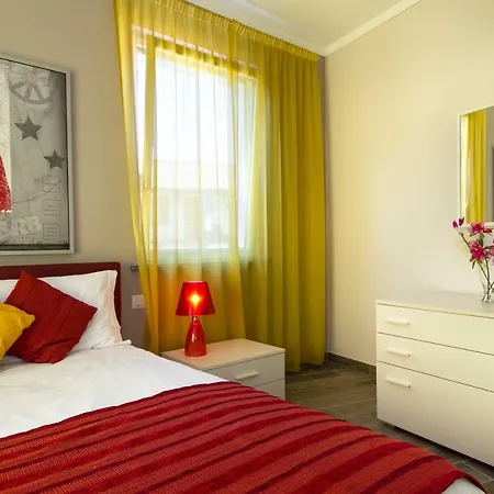 La Lombarda Centro Storico 아파트 스트레사