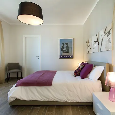Apartment La Lombarda By Stresahome - Centro Storico