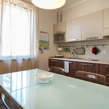 La Lombarda Centro Storico 아파트 *