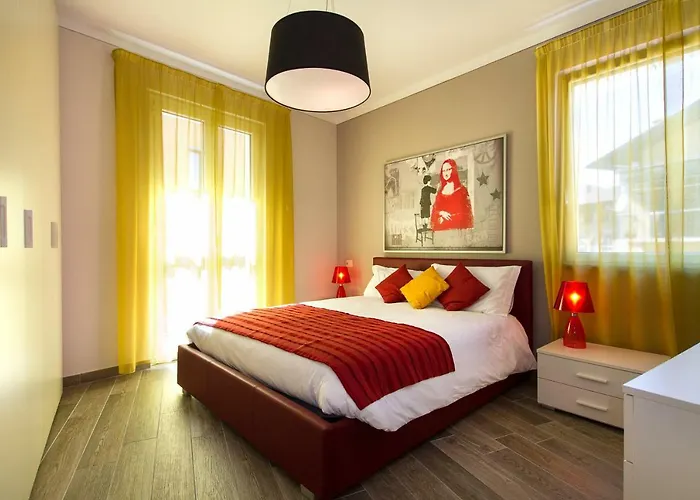 La Lombarda Centro Storico Apartment Stresa