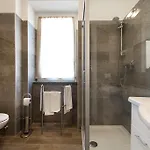 Апартаменти La Lombarda Centro Storico *