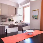 La Lombarda Centro Storico Апартаменти