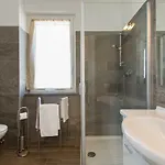 La Lombarda Centro Storico Апартаменти *
